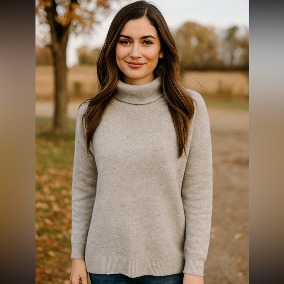 Tahari Luxe 76% Cashmere Blend Moss Green | Gray Funnel Neck Sweater Oversize XS - Picture 1 of 8